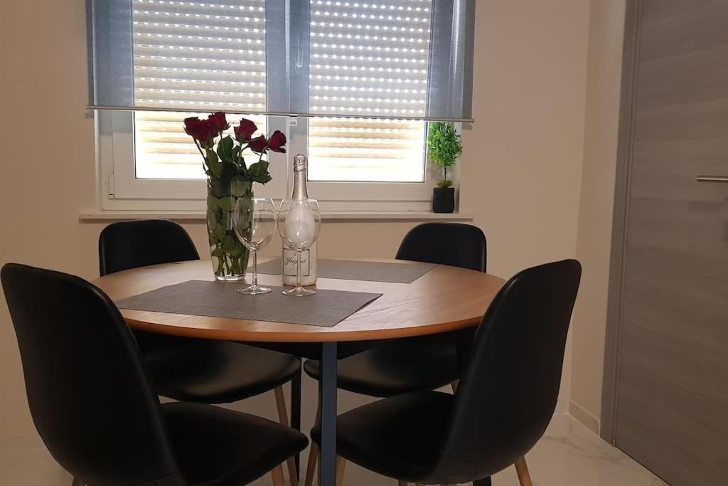 Mias Luxury Apartment Rijeka Exterior foto